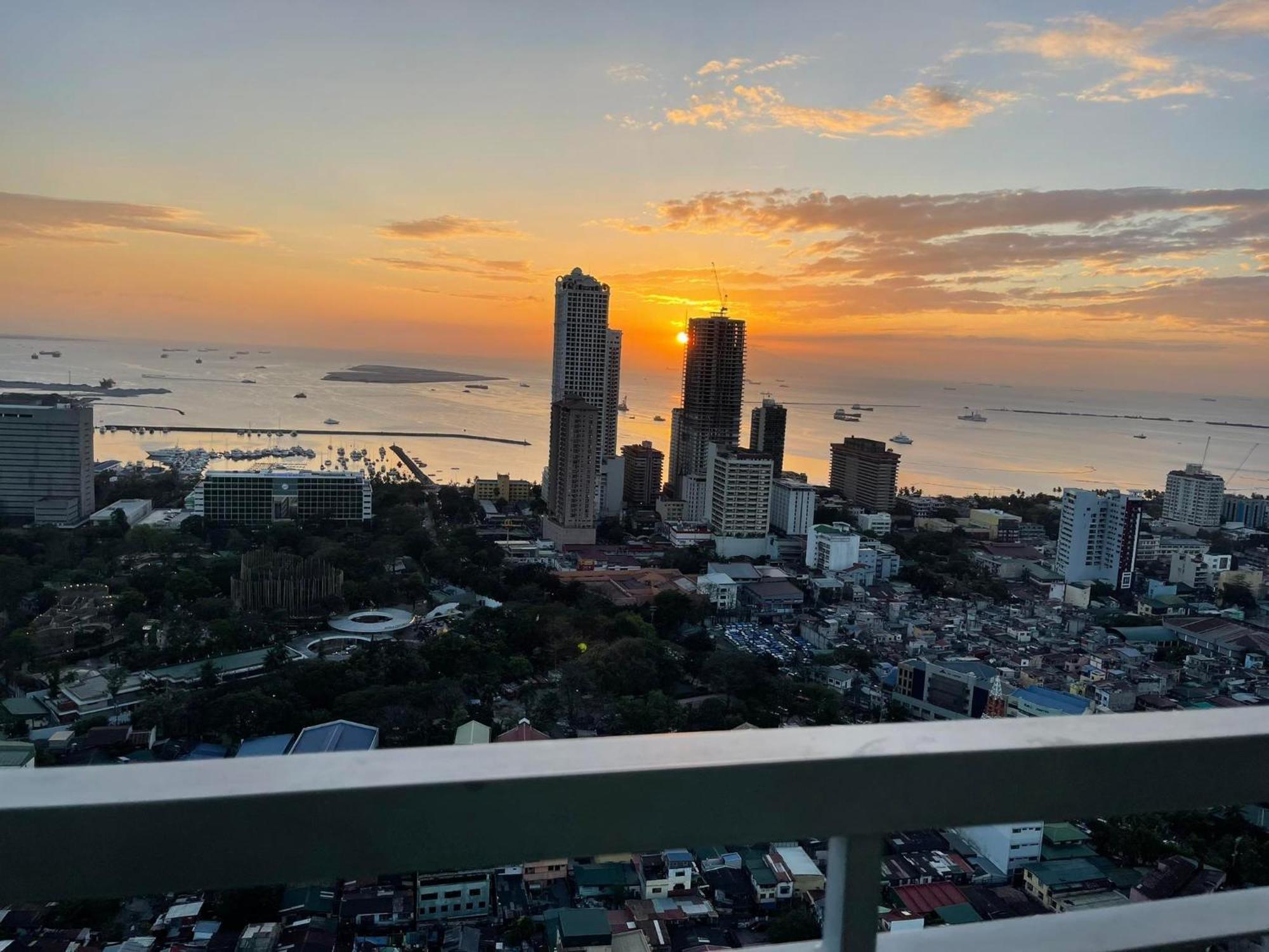 Green Residences Staycation By Pbyy Manila Zewnętrze zdjęcie